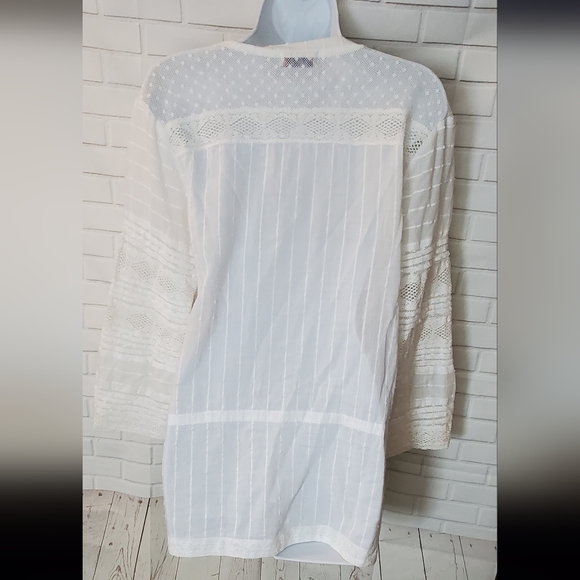 Studio West Vintage Lace Sleeve Blouse - Picture 5 of 12